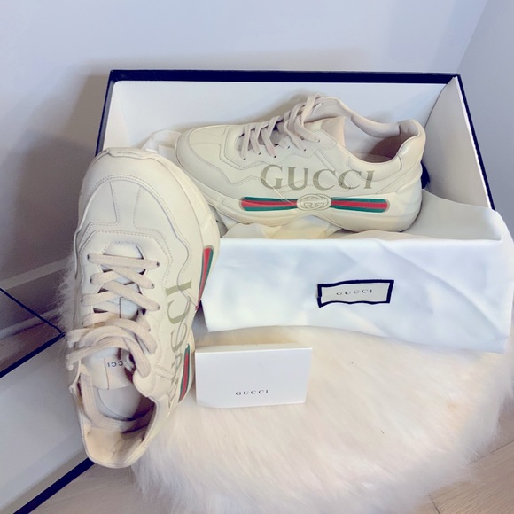 gucci runner shoes